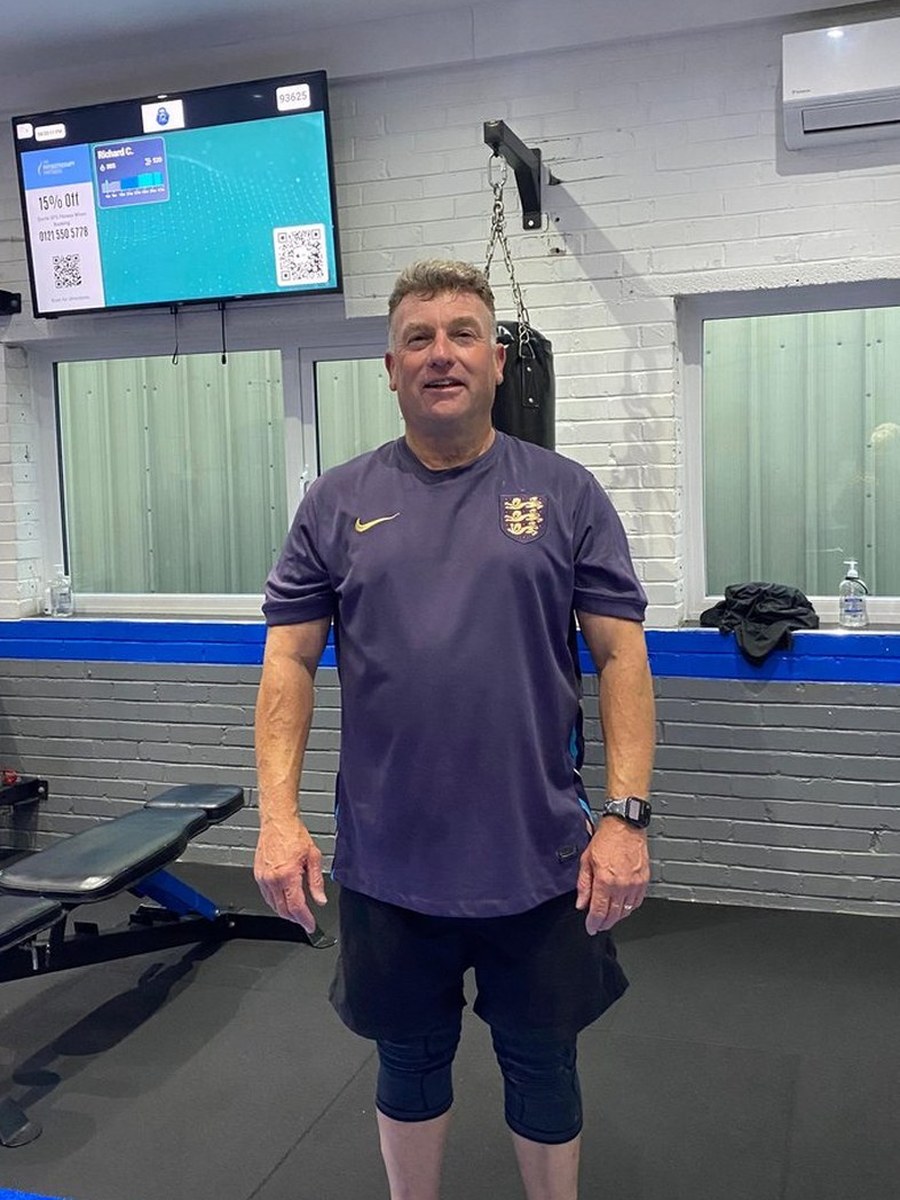 Geoff, SPS Fitness member, after losing 1 stone and 11 inches off his midriff in 6 weeks